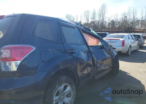 2017 Subaru Forester 2.5I z USA, uszkodzony, nr VIN JF2SJAAC8HH556527
